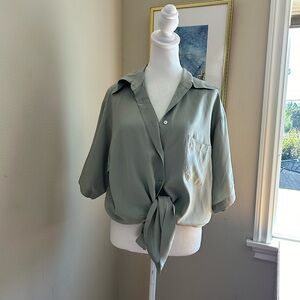 Vintage Express Silk button up - Medium